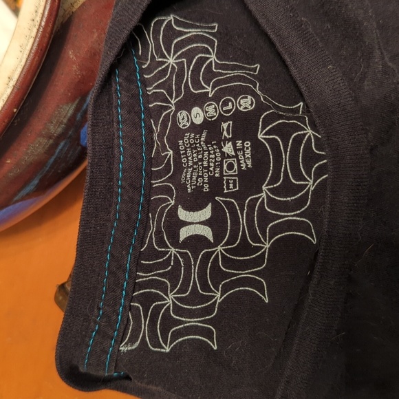 SALE size S Don't worry be hurley smiley face  vintage y2k unique tee - Picture 2 of 3